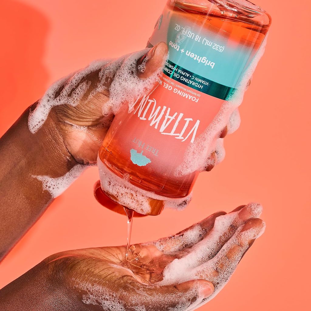 This daily wash features a luxurious, foaming formula that cleanses and softens skin without stripping moisture It provides nourishing ingredients and moisturization to leave skin feeling soft, smooth and glowing Made with our hydrating oil complex, shea butter, vitamin c, and alpha-hydroxy acid Scent: a boost of bright citrus with a touch of floral with key notes of pink grapefruit, jasmine and peach nectar Vegan, paraben free, sulfate free, alcohol free, no formaldehyde donors and long-lasting fragrance