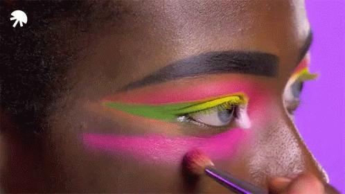 EYE SHADOW