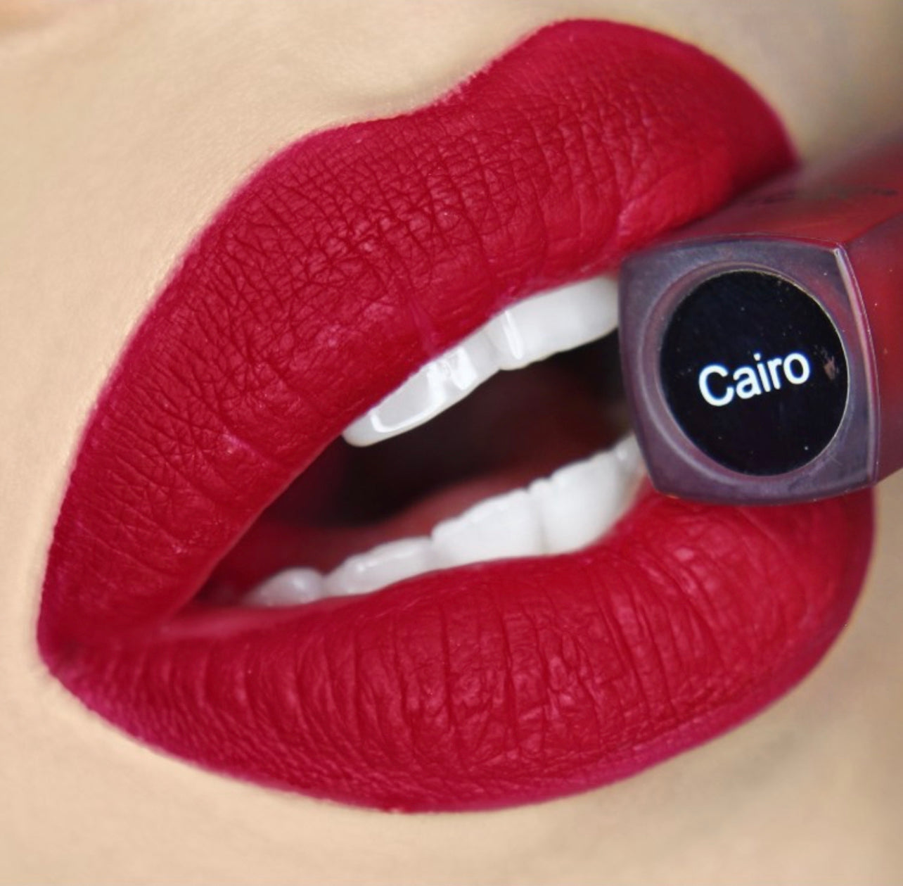 SERWAA BEAUTY - MATTE LIPSTICK