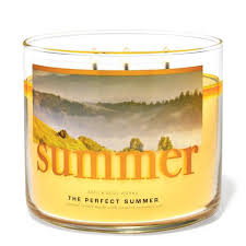 BATH AND BODY WORKS - THE PERFECT SUMMER SCENTED CANDLE
