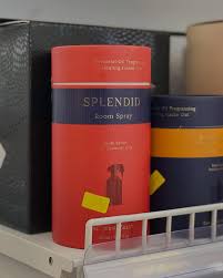 SPLENDID SCENTED CANDLE