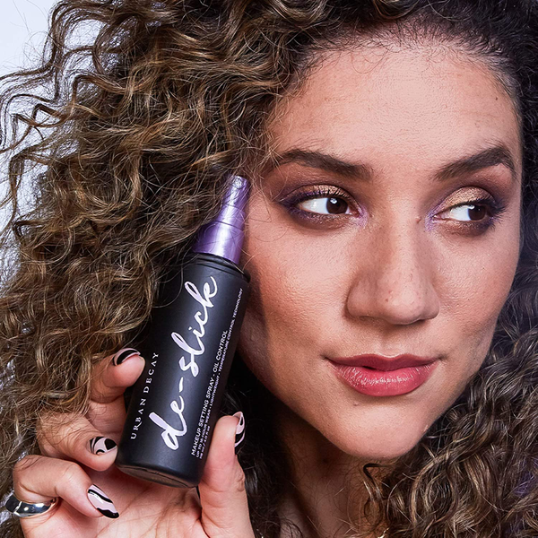 URBAN DECAY DE-SLICK SETTING SPRAY